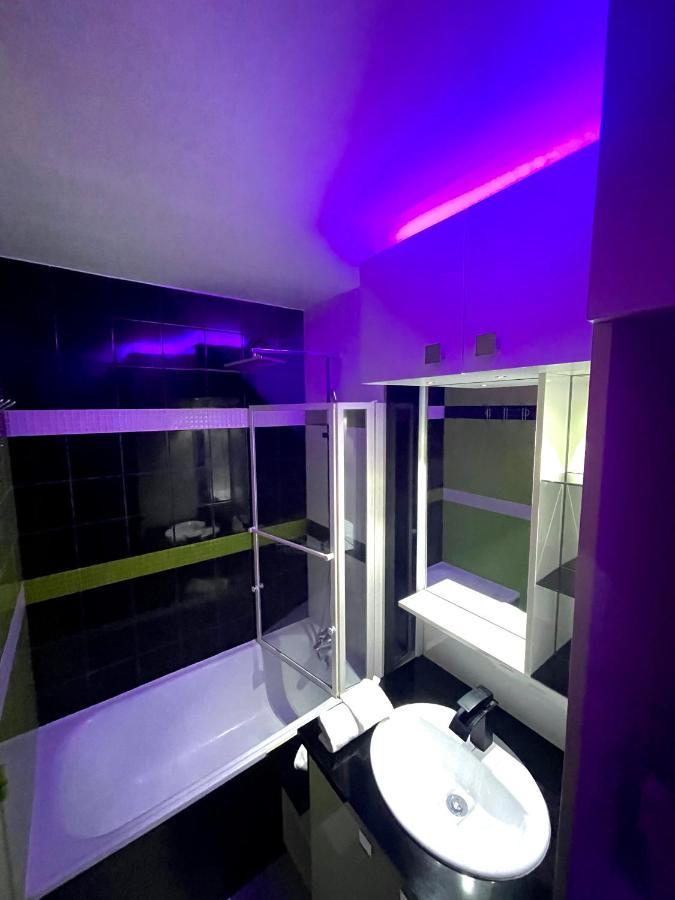Le Midnight : Proche Centre Ville Nantes Bagian luar foto